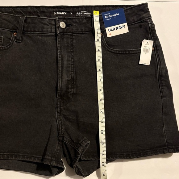 🩳🆕🩳 Old Navy Women’s High-Waisted O.G. Straight Black Denim Shorts~Sz 16 - Picture 3 of 13